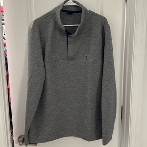 Vineyard Vines 3/4 button pull over.